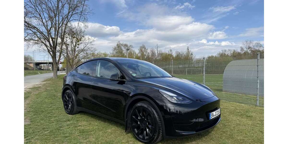 Tesla Model Y 50.317 km 32.900 &euro; Schwerin 19055