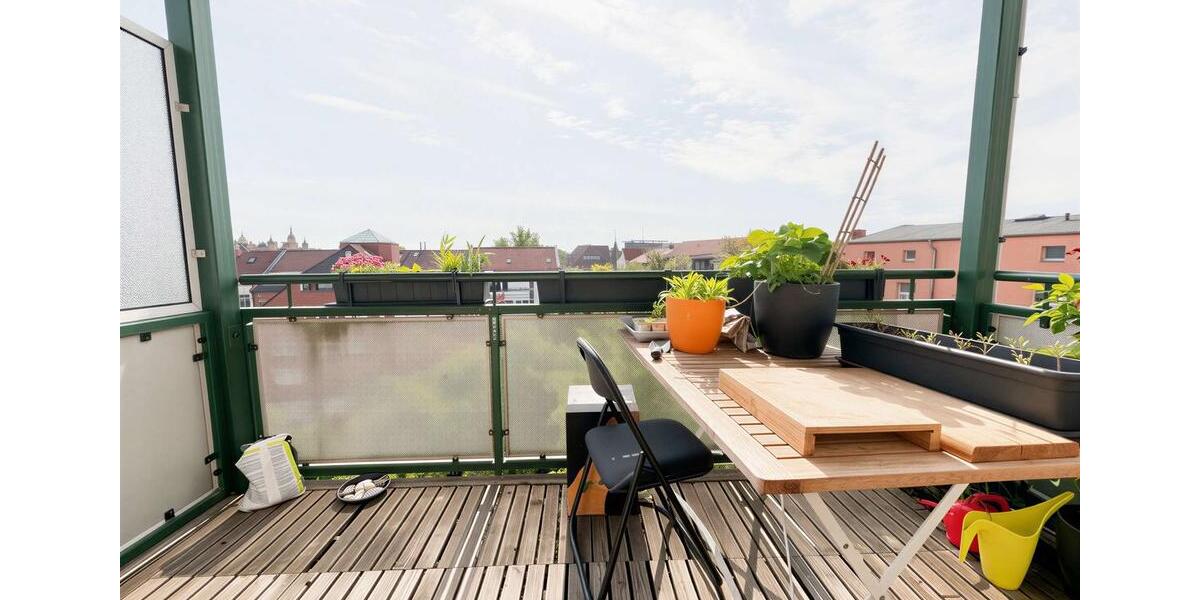 Etagenwohnung Schwerin - 3 Zimmer, 81 m&sup2;, 815&euro; | Angebot:26682664