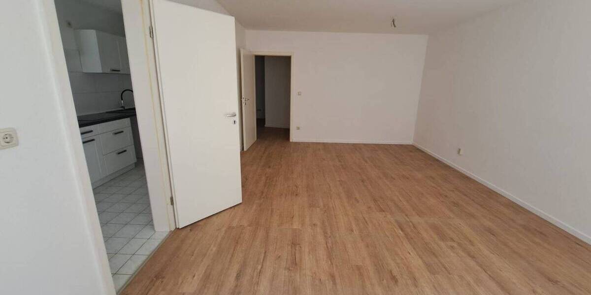 Etagenwohnung Schwerin Altstadt - 1 Zimmer, 70 m&sup2;, 675&euro; | Angebot:26779617