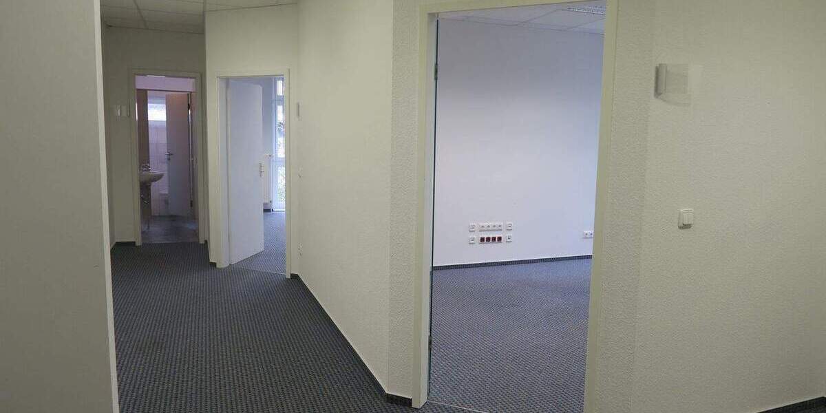 Gewerbeobjekt Schwerin Altstadt - 5 Zimmer, 142 m&sup2;, 1.150&euro; | Angebot:25698170