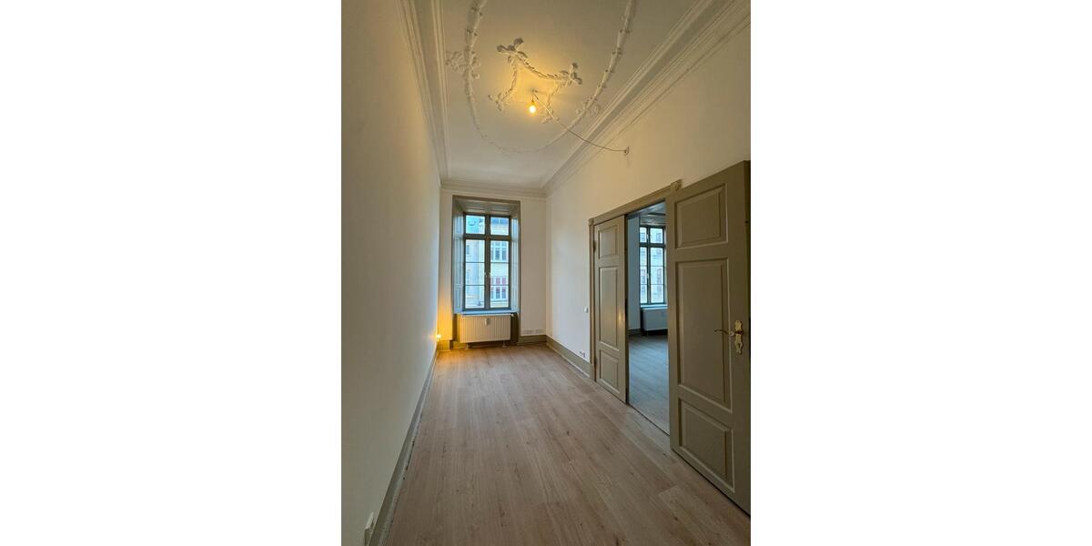 Exklusive Wohnung - Erstbezug nach hochwertiger Sanierung 4.5 zimmer