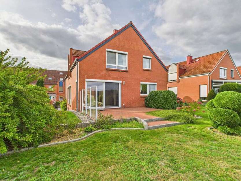 Haus zum Kaufen in Schwerin 577.500 € 192.46 m² 6 zimmer