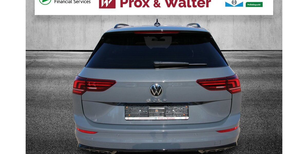 VW Golf VIII Variant 1.5 TSI R-Line LED+KAMERA+ACC 29.927 km 26.500 &euro; Hagenow 19230