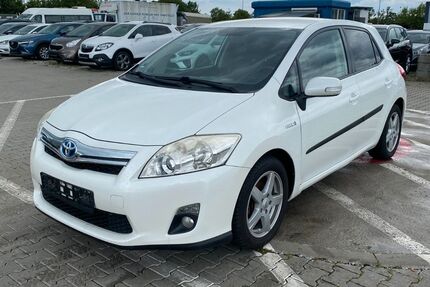Toyota Auris 75.692 km 7.450 &euro; mittenwalde-schenkendorf 15749