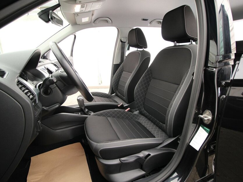 Skoda Fabia Combi TSI Ambition Plus KAMERA+SITZHEIZUNG 52.393 km 15.900 € Hagenow 19230