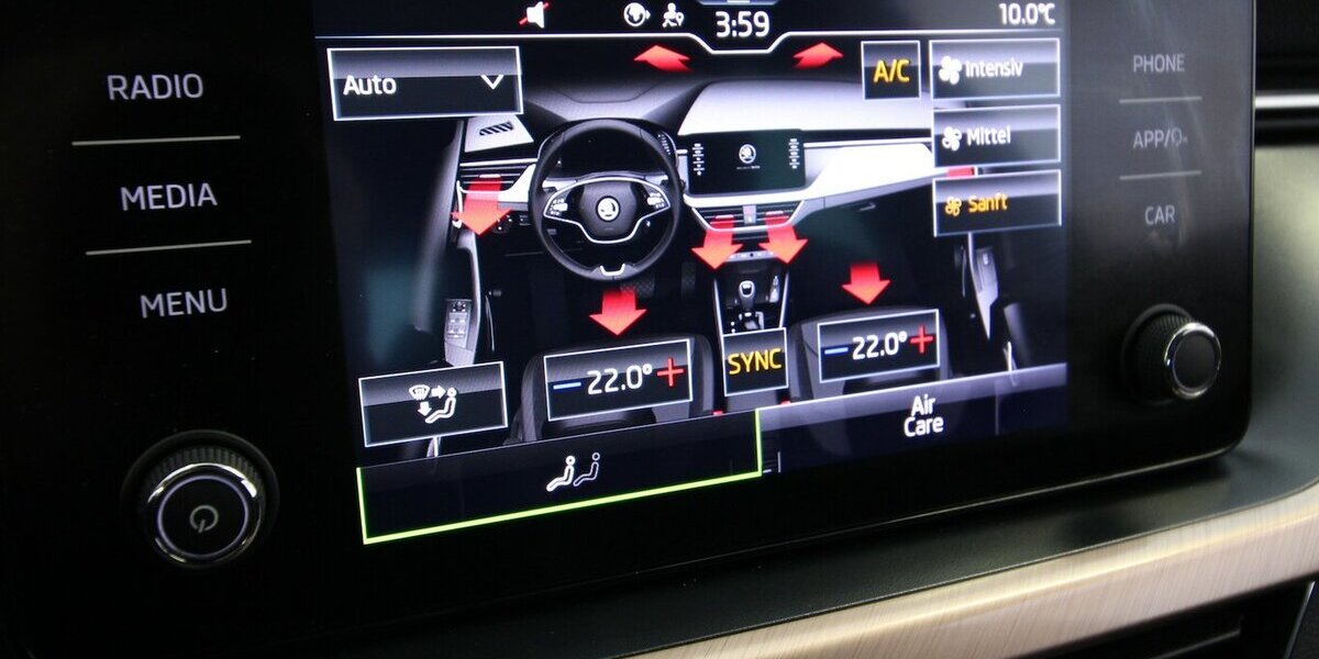 Skoda Scala 1.5 TSI 7-DSG Style Plus LED+KAMERA+AHK 57.189 km 21.500 &euro; Hagenow 19230