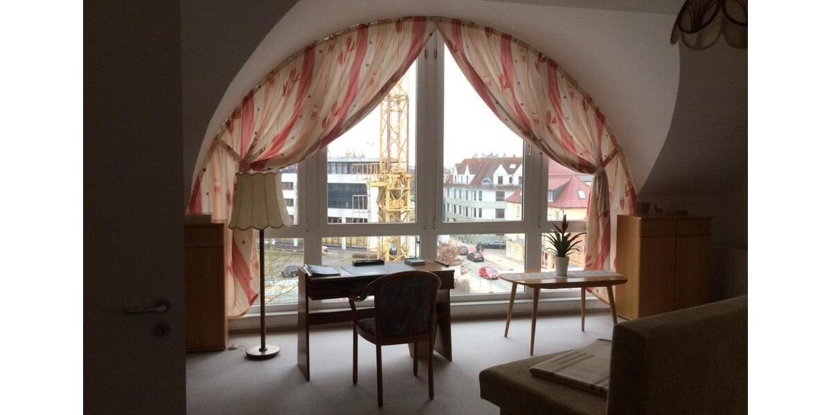 Dachgeschoßwohnung Schwerin Altstadt - 2 Zimmer, 85 m&sup2;, 935&euro; | Angebot:24489944