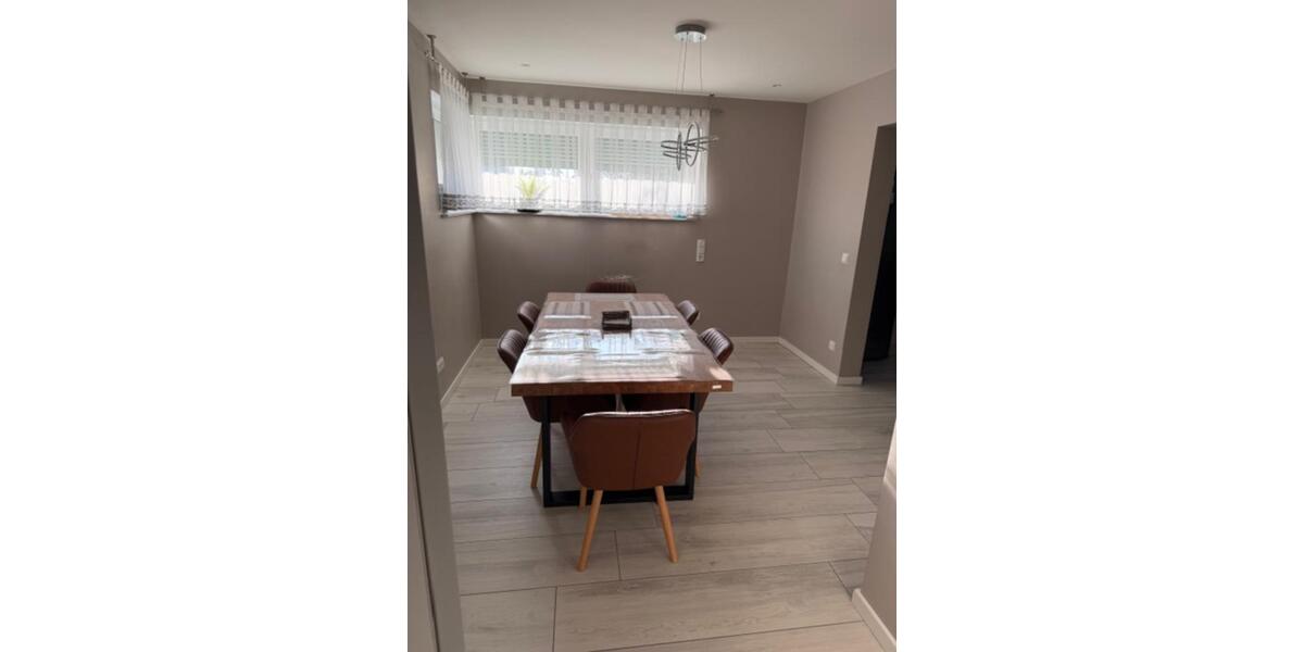 Einfamilienhaus Schwerin Friedrichsthal - 7 Zimmer, 240 m&sup2;, 780.000&euro; | Angebot:25790586