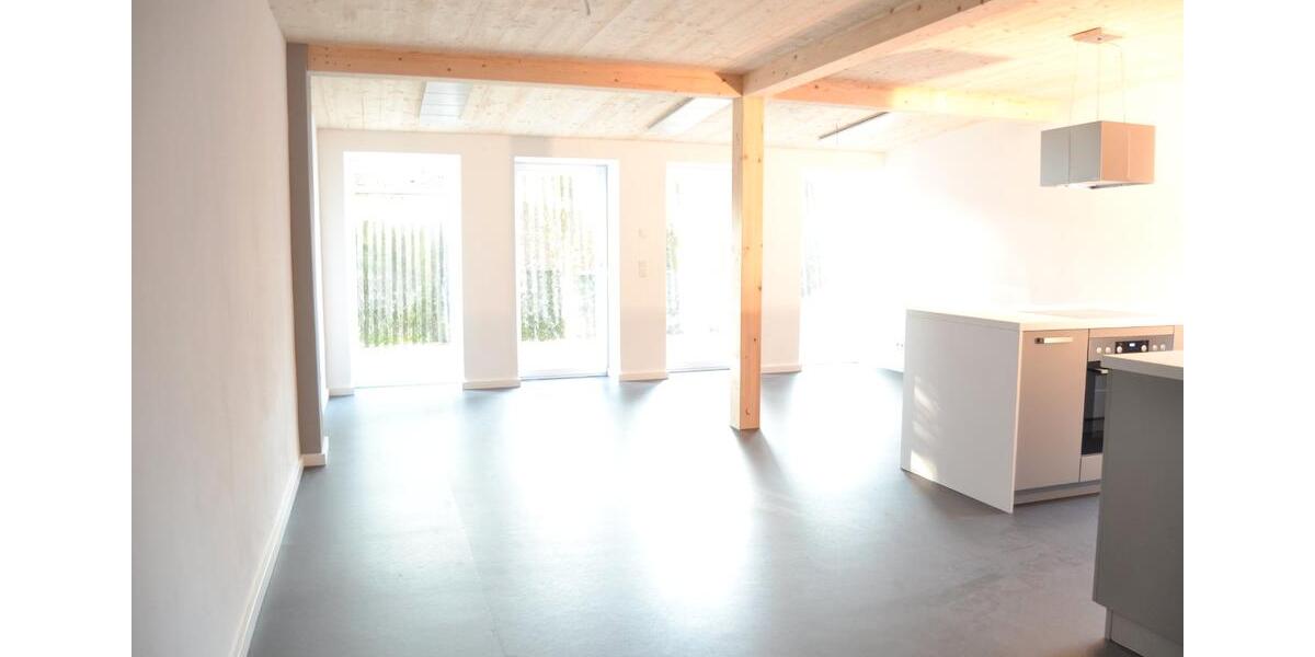 Maisonettenwohnung Schwerin Neumühle - 3 Zimmer, 94 m&sup2;, 990&euro; | Angebot:26066357