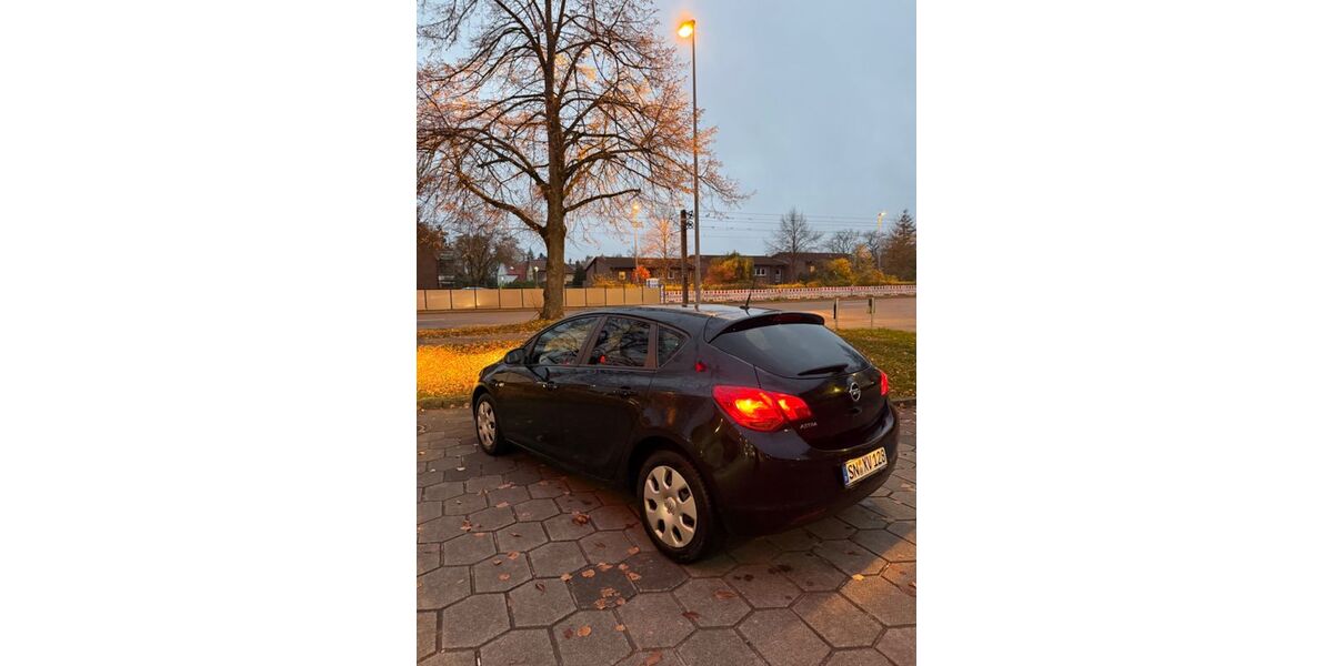 Opel Astra 91.000 km 8.200 &euro; schwerin 19053