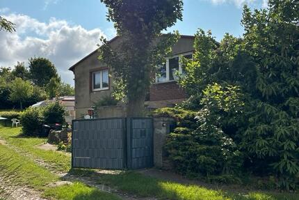 Einfamilienhaus mit großem Grundstück, provisionsfrei 3 zimmer