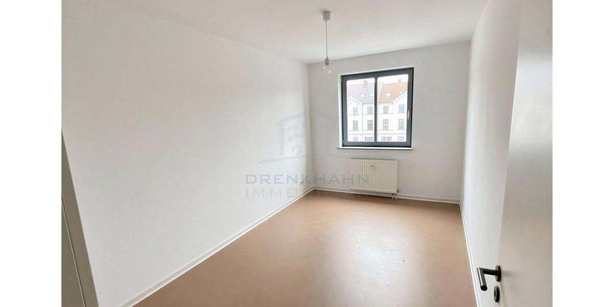 Etagenwohnung Schwerin - 2 Zimmer, 62 m&sup2;, 748&euro; | Angebot:25784655