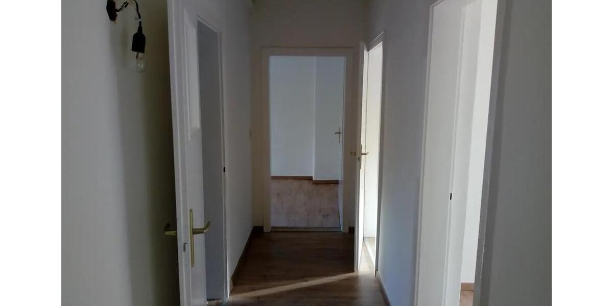 Etagenwohnung Lewitzrand - 4 Zimmer, 68 m&sup2;, 399&euro; | Angebot:26710069