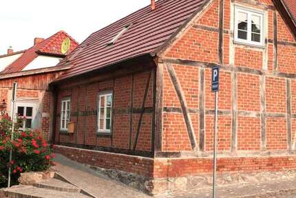 Haus zum Mieten in Warin 990 € 102 m²