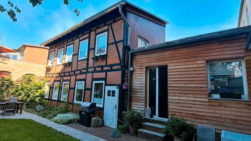 Mehrfamilienhaus, Wohnhaus Schwerin - 15 Zimmer, 450 m&sup2;, 779.000&euro; | Angebot:26719374