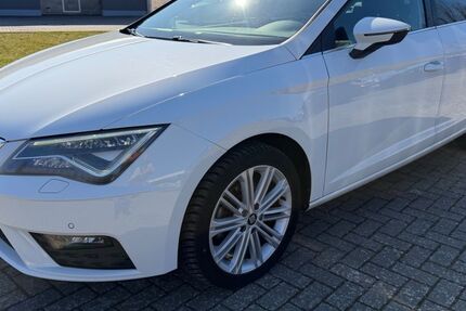 Seat Leon 124.648 km 13.695 &euro; Schwerin 19061