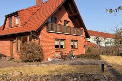 Haus Schwerin Gartenstadt - 5 Zimmer, 221 m&sup2;, 665.000&euro; | Angebot:24815017