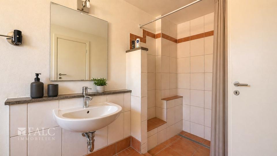 Dachgeschoßwohnung Gadebusch - 2 Zimmer, 85 m&sup2;, 650&euro; | Angebot:26442107