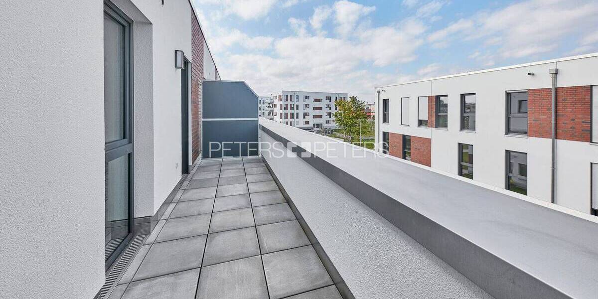 Etagenwohnung Schwerin Werdervorstadt - 5 Zimmer, 134 m&sup2;, 1.499&euro; | Angebot:26066103