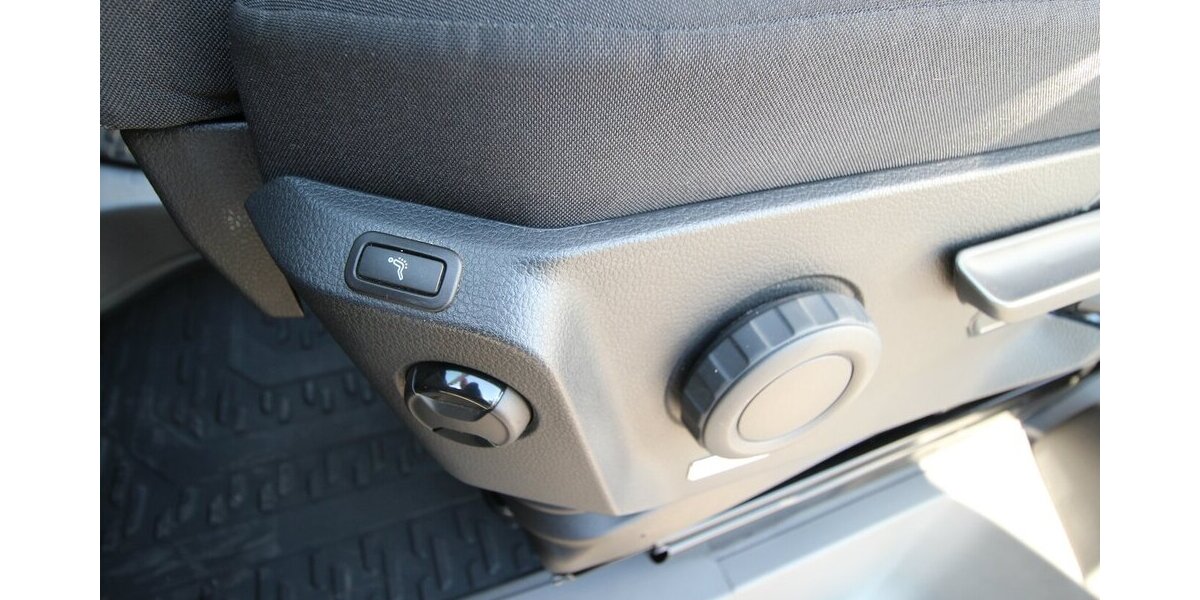 VW Crafter 35 DOKA 6-SITZ 2.0 TDI 4M 8-Automatik 26.207 km 68.500 &euro; Hagenow 19230