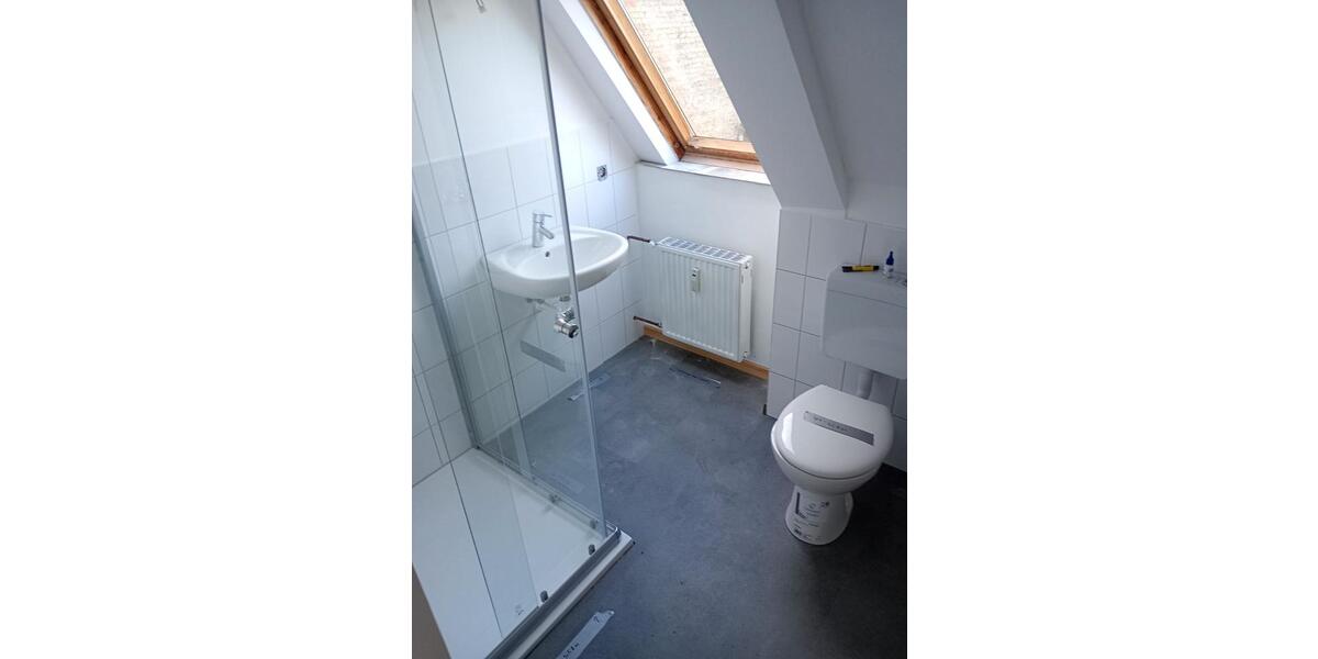 Etagenwohnung Brüel - 7 Zimmer, 155 m&sup2;, 1.100&euro; | Angebot:26030804