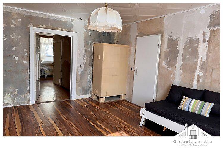 Einfamilienhaus Warin - 7 Zimmer, 200 m&sup2;, 199.750&euro; | Angebot:25660949