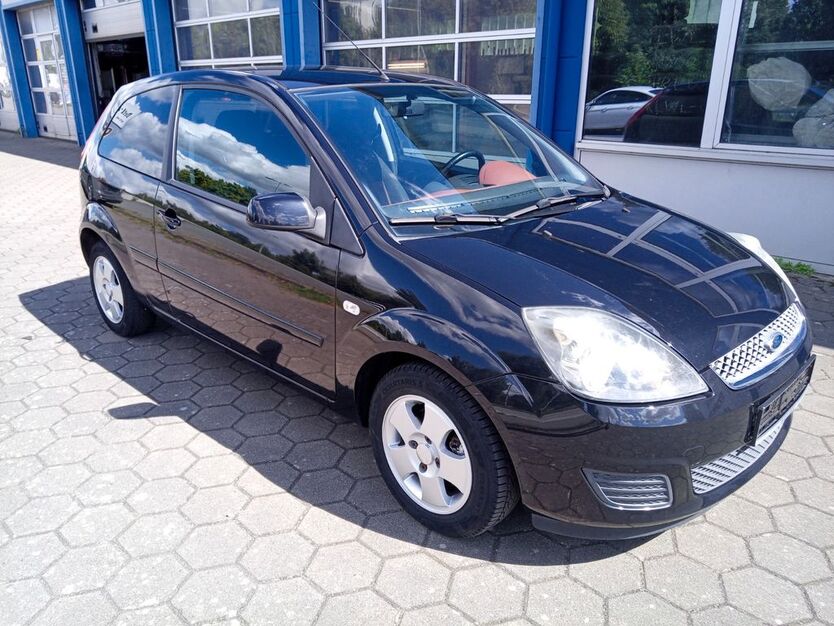 Ford Fiesta 182.000 km 2.995 € Schwerin 19061