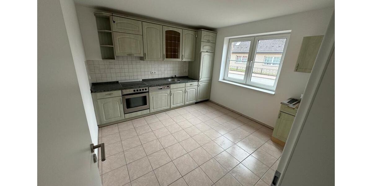 Mehrfamilienhaus, Wohnhaus Brüel - 5 Zimmer, 170 m&sup2;, 1.299&euro; | Angebot:25919804