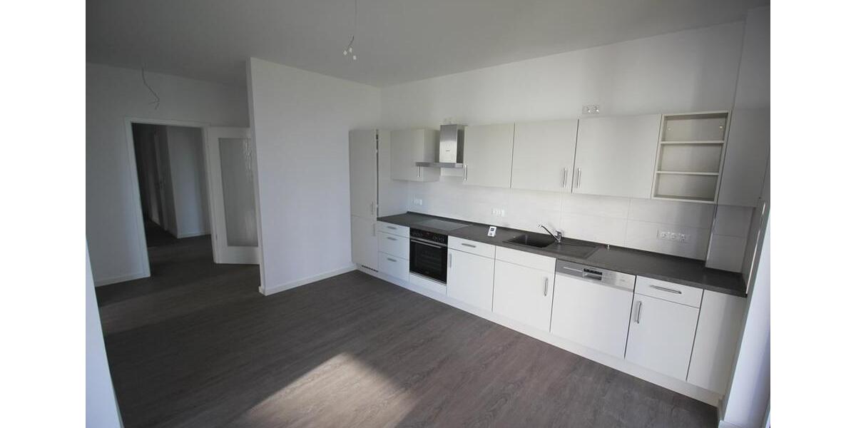 Erdgeschoßwohnung Schwerin Altstadt - 3 Zimmer, 110 m&sup2;, 1.540&euro; | Angebot:24495567