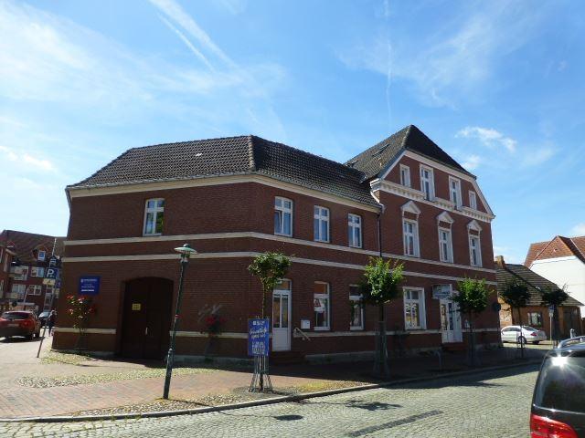 Attraktive 2-Zimmerwohnung in einem Mehrfamilienhaus in Zentrumslage von Hagenow 2 zimmer