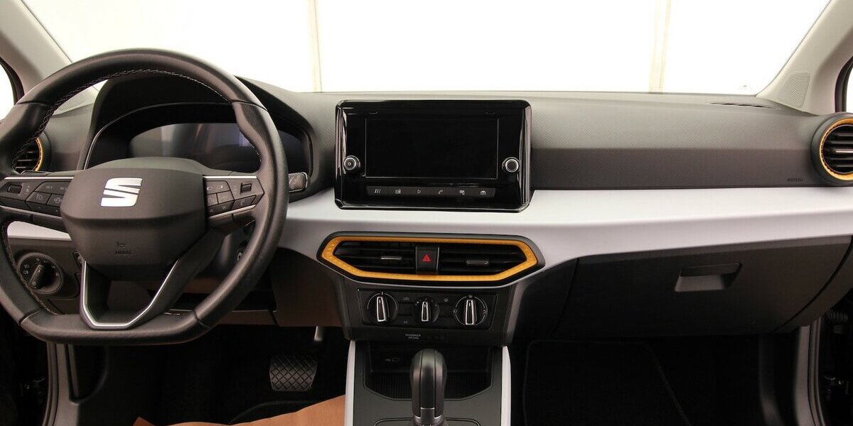 Seat Arona TSI OPF 7-DSG Style LED+TEMPOMAT+KLIMA+ALU 13.346 km 18.700 &euro; Hagenow 19230
