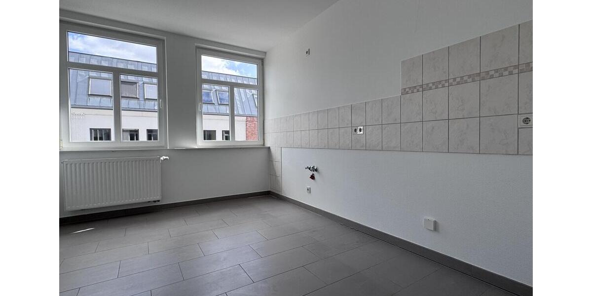Dachgeschoßwohnung Schwerin - 3 Zimmer, 97 m&sup2;, 970&euro; | Angebot:25962486