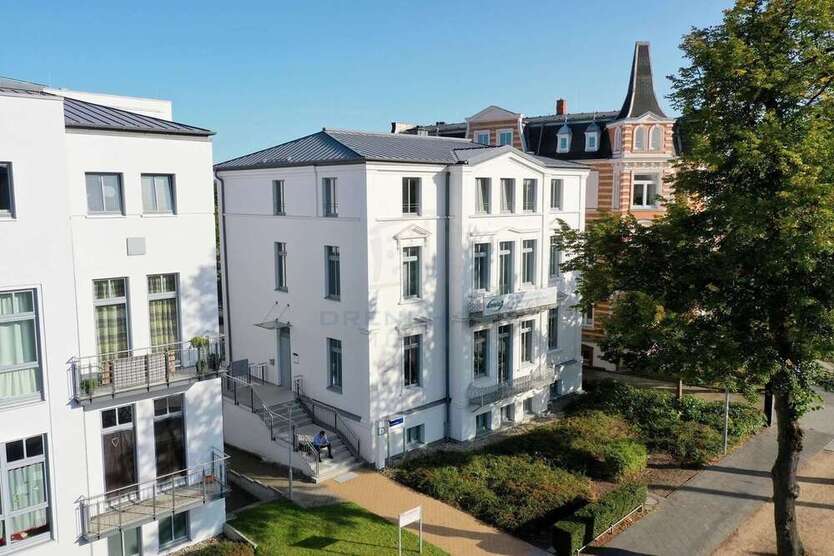 Büro in Schwerin 1.836 € 153 m²