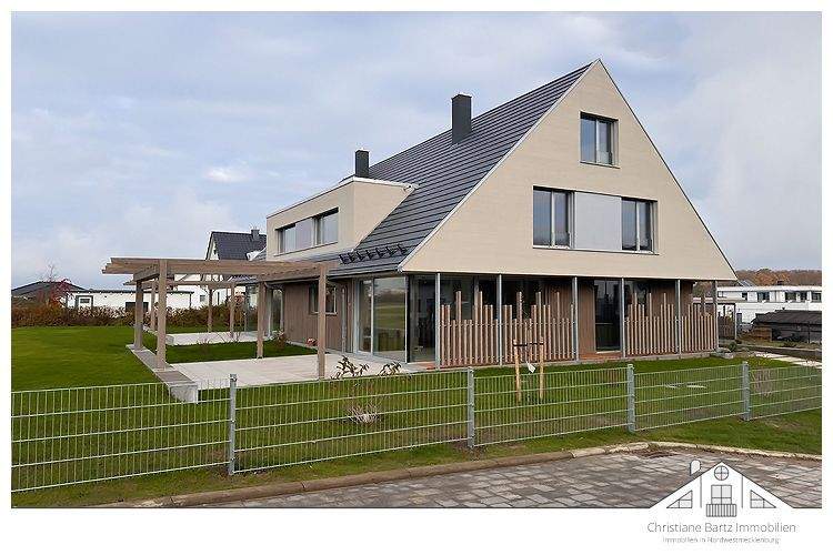 Doppelhaushälfte Wismar Wendorf - 5 Zimmer, 160 m&sup2;, 2.150&euro; | Angebot:25660957