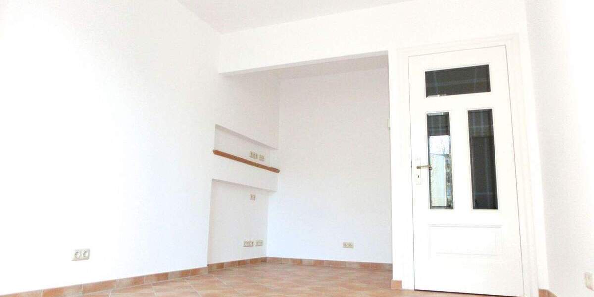 ~ Schöne 1-Zimmer-Wohnung Innenstadt mit Südbalkon, EBK, Bad mit Fenster, Badewanne und Dusche in der Paulsstadt ~ 1 zimmer