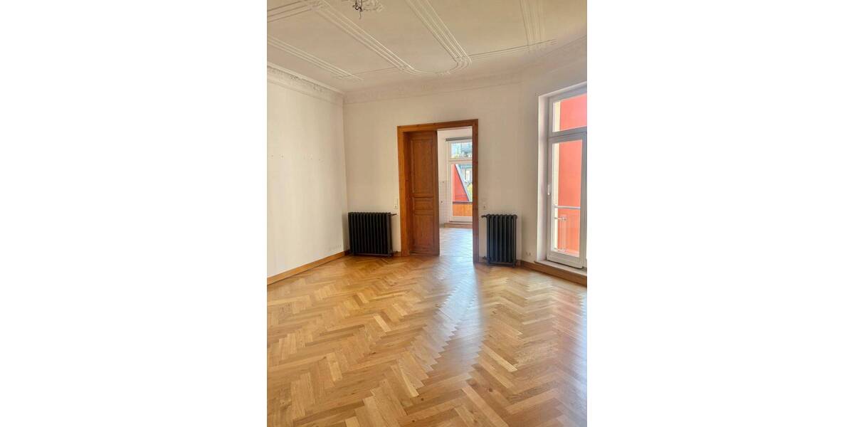 Etagenwohnung Schwerin Paulsstadt - 5 Zimmer, 177 m&sup2;, 2.130&euro; | Angebot:26499226