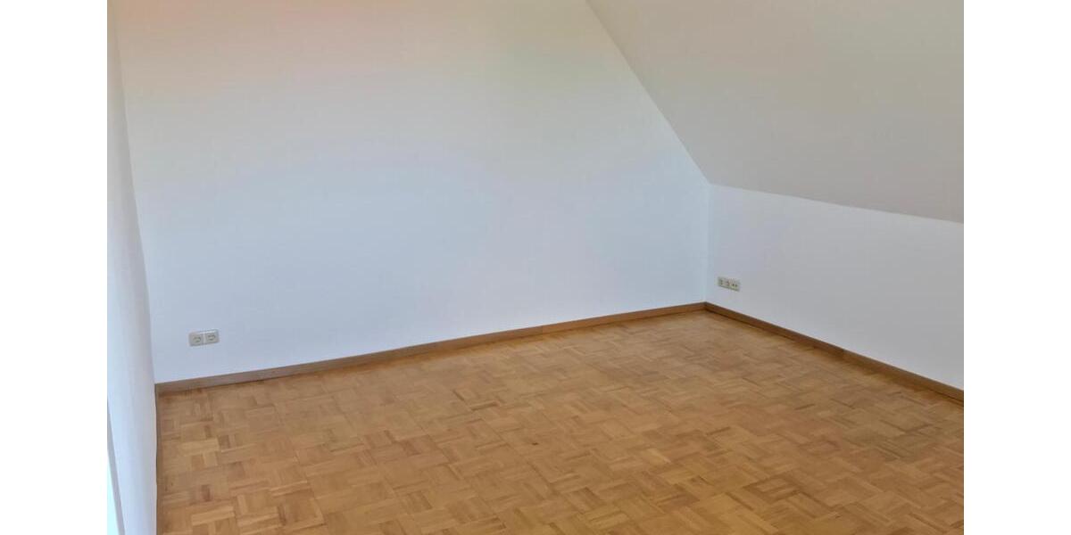 Dachgeschoßwohnung Rehna - 1 Zimmer, 33 m&sup2;, 270&euro; | Angebot:26375323