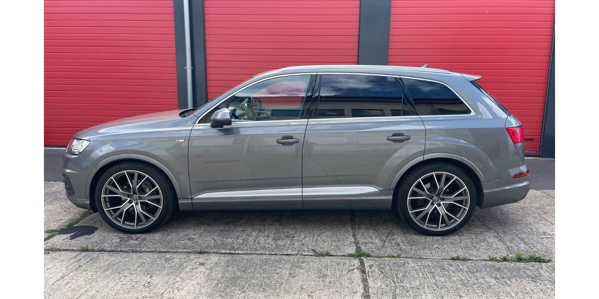 Audi Q7 259.688 km 19.895 &euro; Schwerin 19055