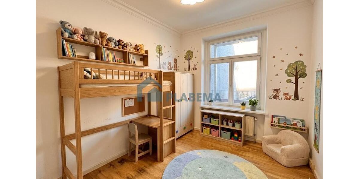 Etagenwohnung Schwerin - 4 Zimmer, 83 m&sup2;, 1.160&euro; | Angebot:26267410