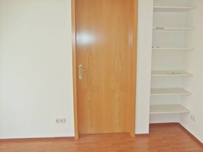 Etagenwohnung Schwerin Krebsförden - 3 Zimmer, 72 m&sup2;, 645&euro; | Angebot:24834680