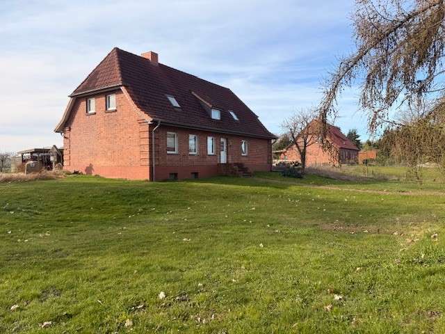 Einfamilienhaus Lützow - 6 Zimmer, 145 m&sup2;, 230.000&euro; | Angebot:26232829