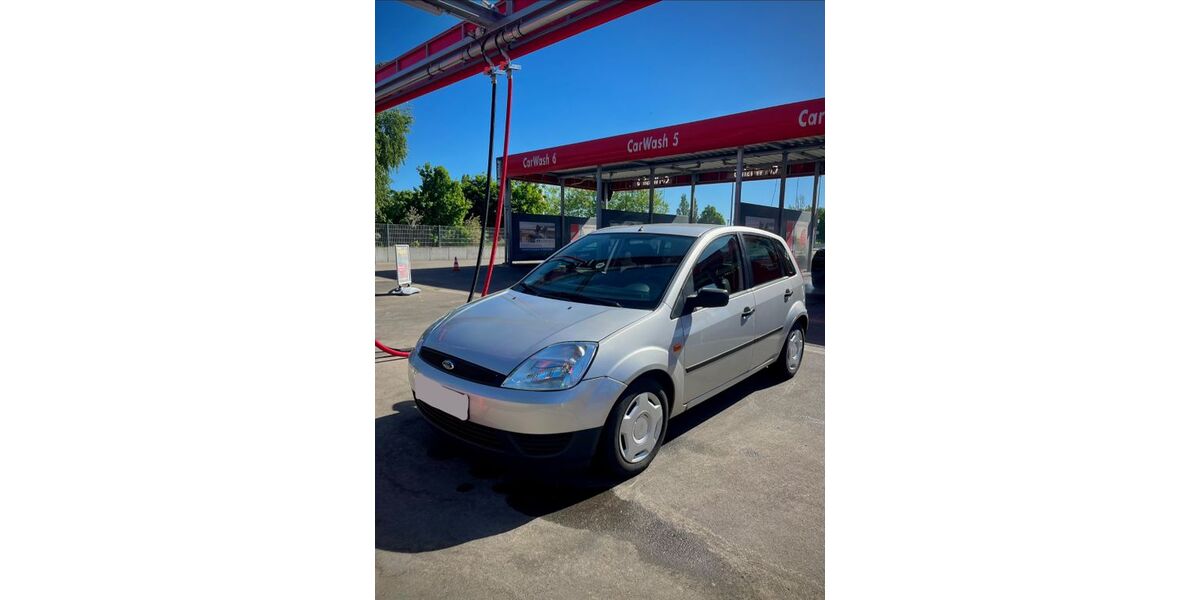 Ford Fiesta 93.000 km 2.000 &euro; Grambow 19071