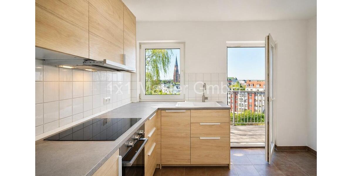 Dachgeschoßwohnung Schwerin - 1 Zimmer, 50 m&sup2;, 600&euro; | Angebot:26296619