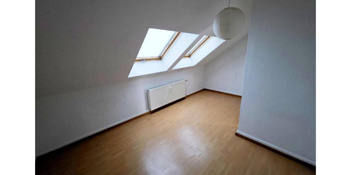 Dachgeschoßwohnung Schwerin - 3 Zimmer, 67 m&sup2;, 668&euro; | Angebot:24846507