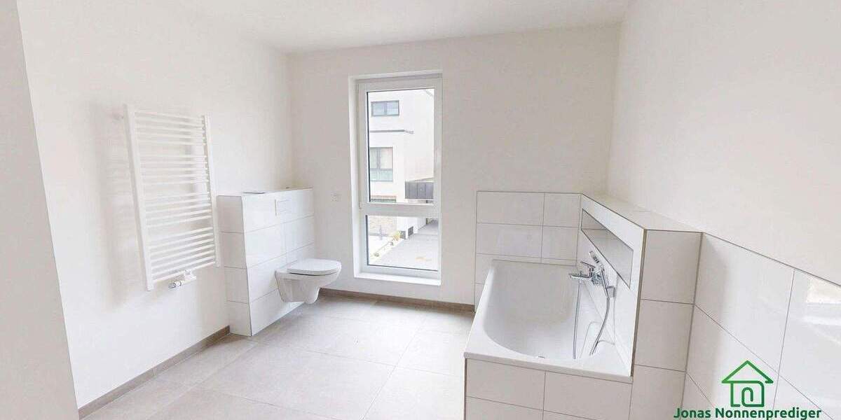 Reihenmittelhaus Schwerin Krebsförden - 4 Zimmer, 104 m&sup2;, 470.000&euro; | Angebot:24755285