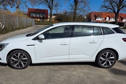 Renault Megane 98.000 km 9.000 &euro; Wismar 23968