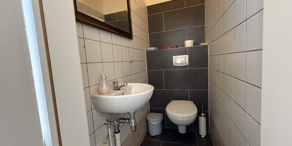 Gewerbeobjekt Gadebusch - 4 Zimmer, 84 m&sup2;, 1.200&euro; | Angebot:26817199