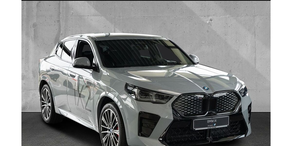 BMW iX2 6.000 km 54.898 &euro; Schwerin 19057