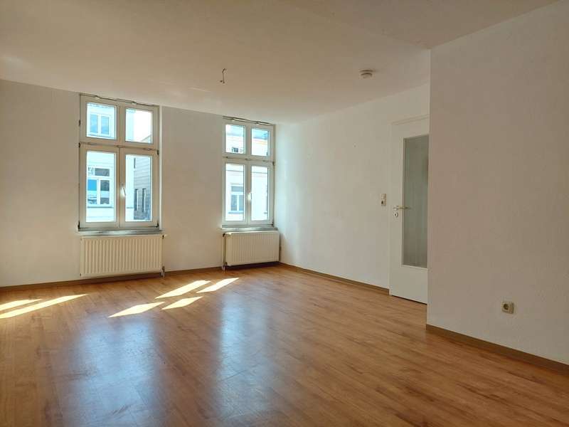 Wohnung zum Mieten in Schwerin 412 € 53.41 m²