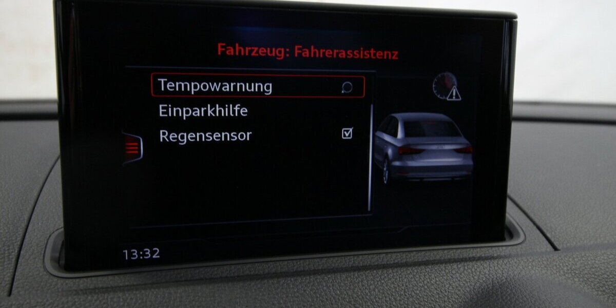 Audi A3 30 TFSI NAVI+TEMPOMAT+WINTER-PAKET+Bi-XENON 92.850 km 14.900 &euro; Hagenow 19230